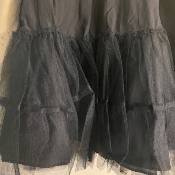 BLACK AND TAN HORSE MOTIF POODLE SKIRT - Picture 3 of 3